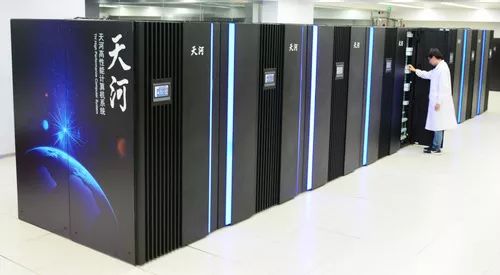 早安青島 科技晨光中，計算機軟硬件技術開發引領城市新未來